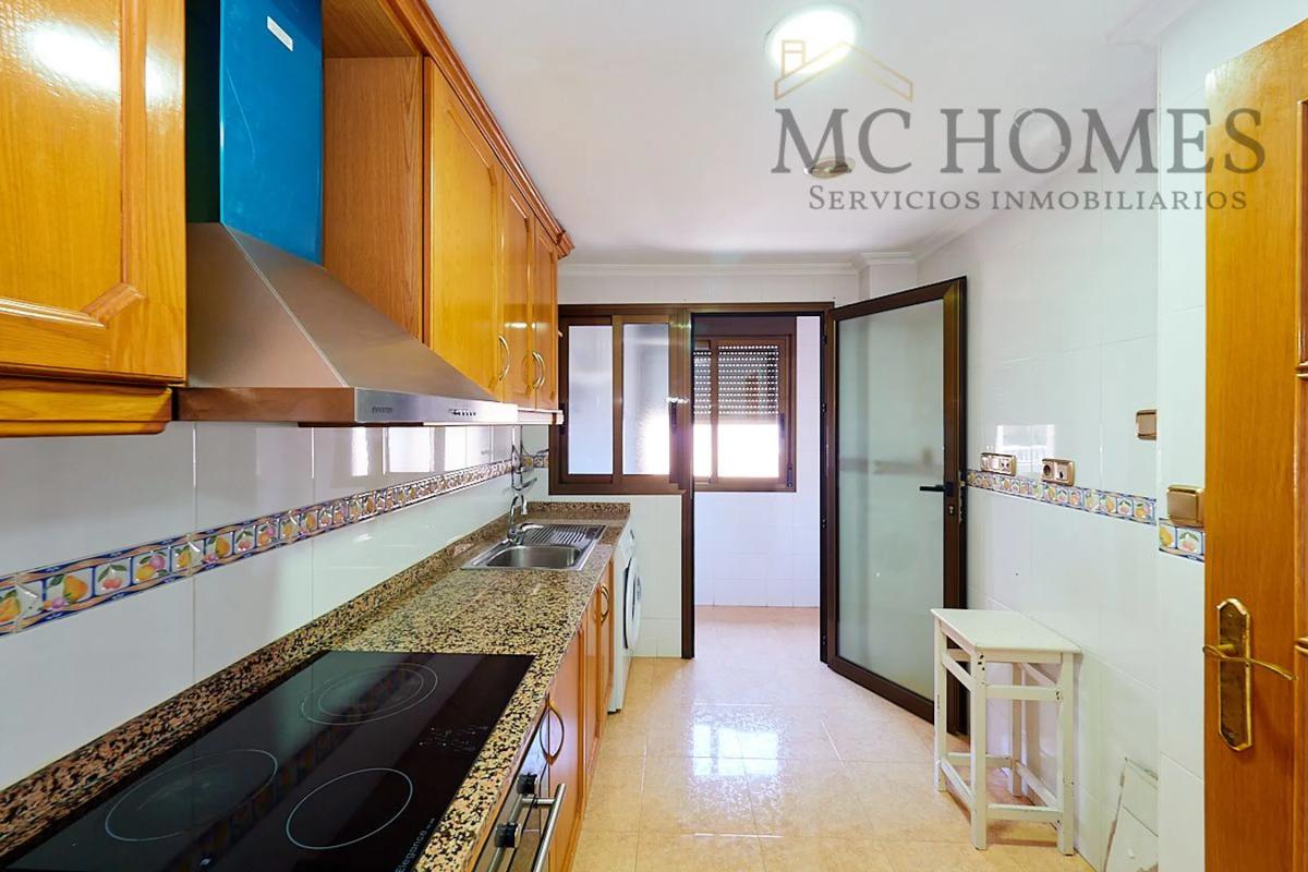 Sale of apartment in CL SAN JULIAN, Torrevieja
 photo 2