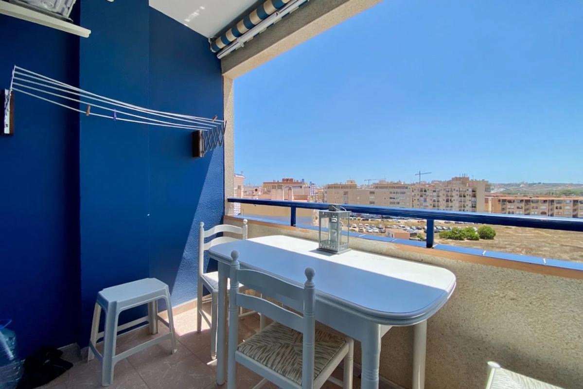 Sprzedaż mieszkania w Barrio Gaspar Perrelló, Torrevieja
 photo 3