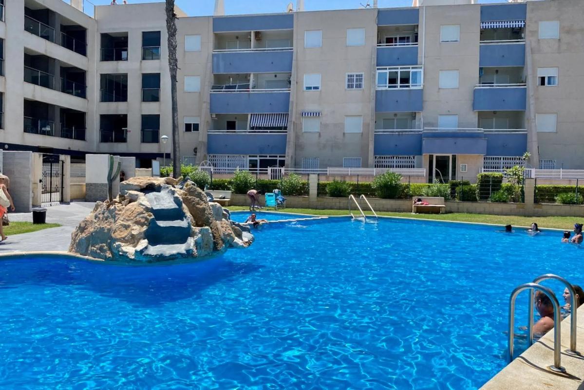 Sprzedaż mieszkania w Barrio Gaspar Perrelló, Torrevieja
 photo 5