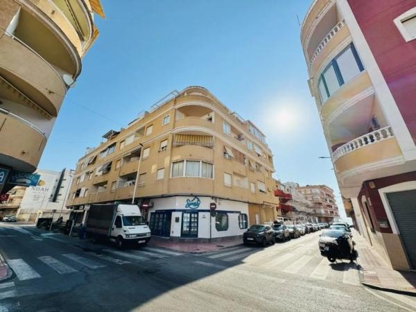 Venta de piso en Calle Mayor, Torrevieja
photo 1