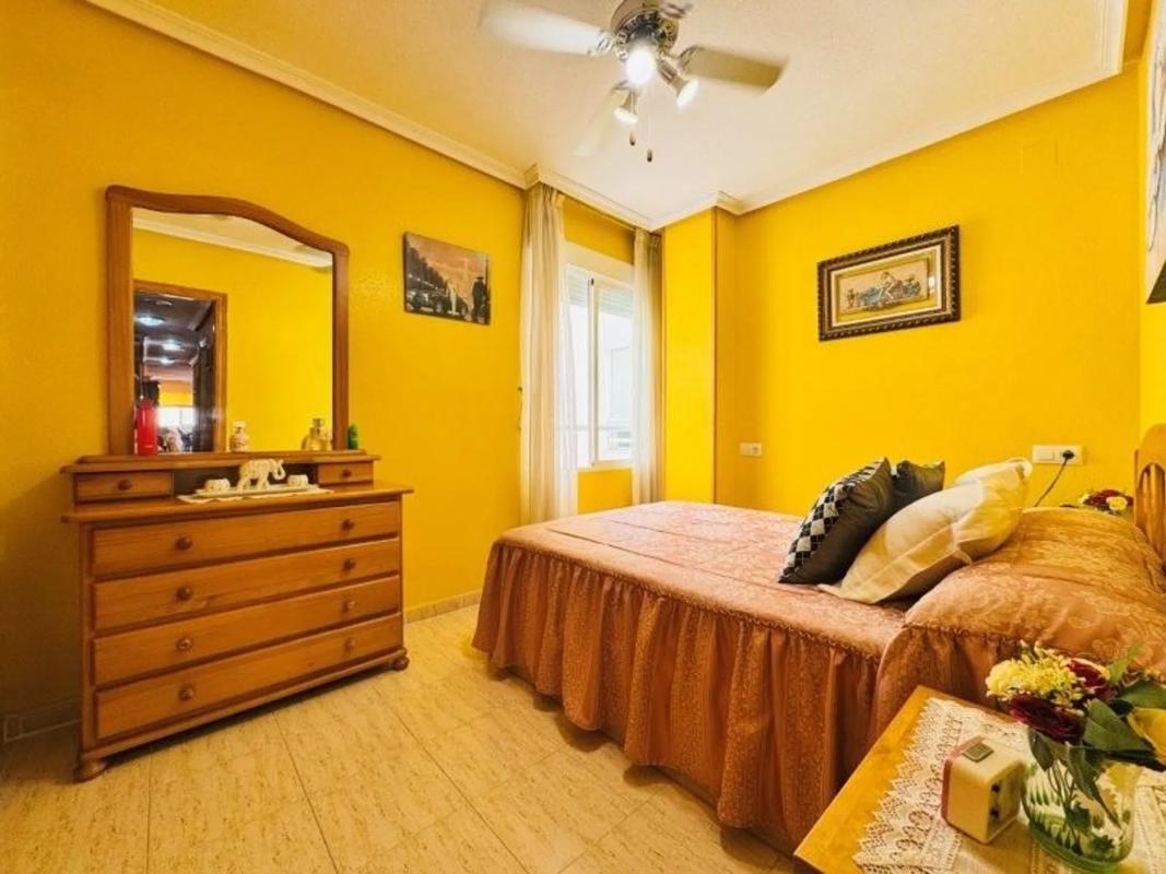 Venta de piso en Calle Mayor, Torrevieja
photo 2