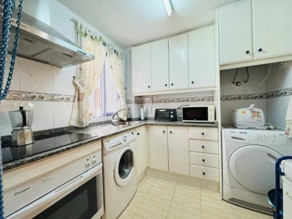 Venta de piso en Calle Mayor, Torrevieja
thumbnail 3