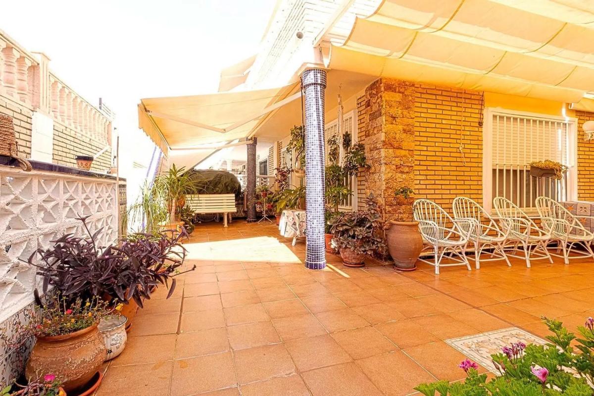 Propiedades en venta y alquiler en España photo 1