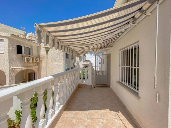 Apartment for sale in Calle Huesca, Torrevieja thumbnail 1