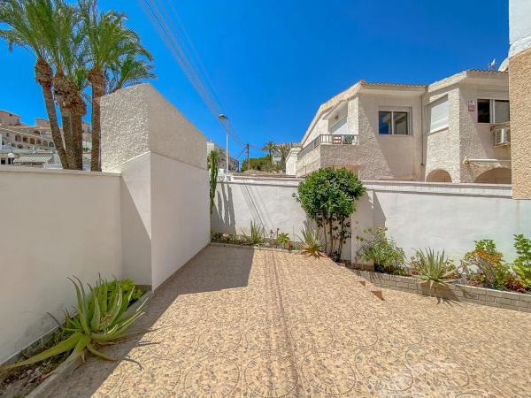Apartment for sale in  Calle Huesca, Torrevieja photo 4