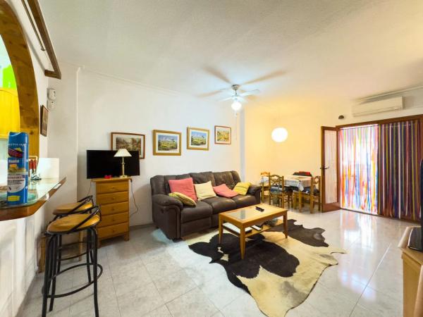 Квартира на продажу на  Barrio Avenida Habaneras - Curva de Palangre, Торревьеха photo 1