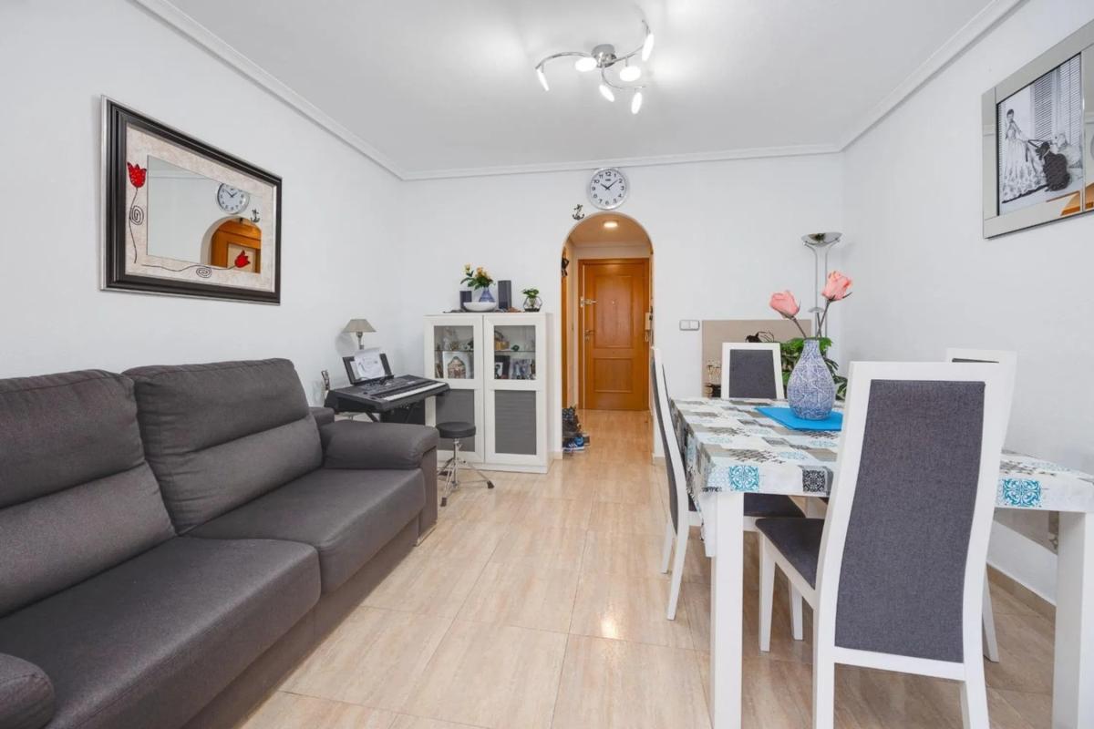 Venta de piso en Calle Zoa, Torrevieja
photo 5