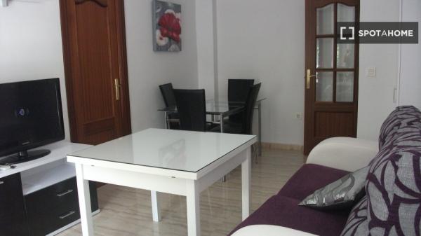 Habitación en piso compartido en Camino de Ronda, Granada thumbnail 2
