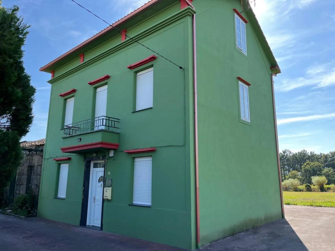 Terreno en venta en Boiro, A Coruña photo 1