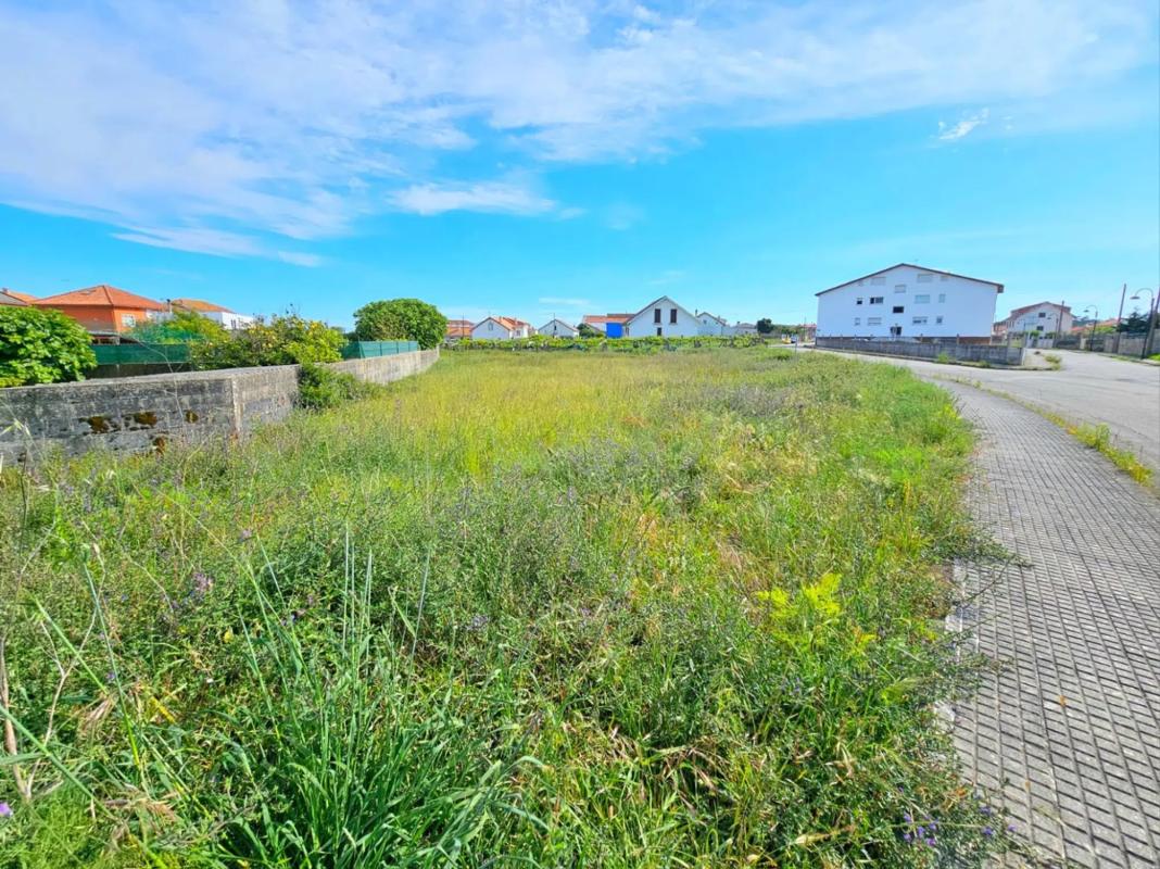Terreno en venta en Ribeira, A Coruña photo 3