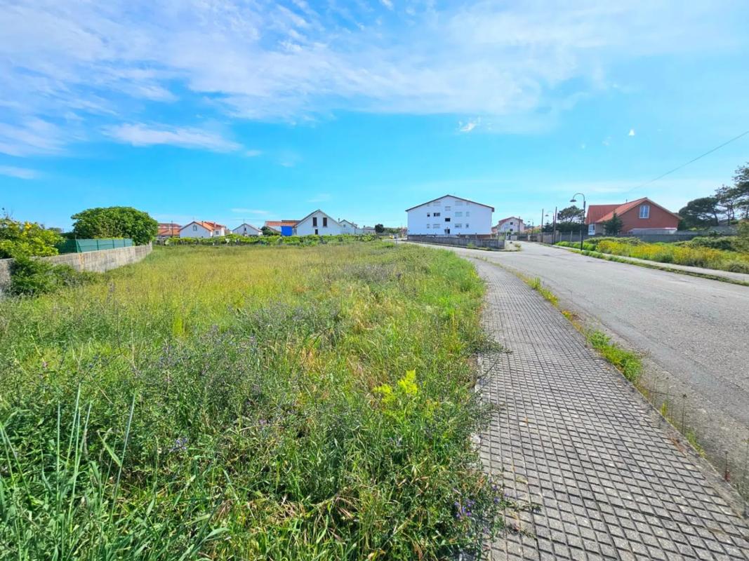 Terreno en venta en Ribeira, A Coruña photo 2