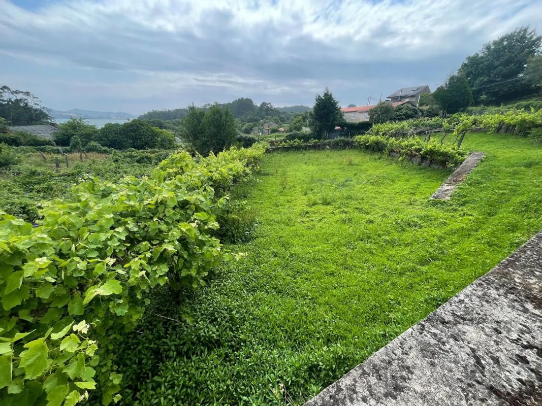 Terreno en venta en Rianxo, A Coruña photo 2