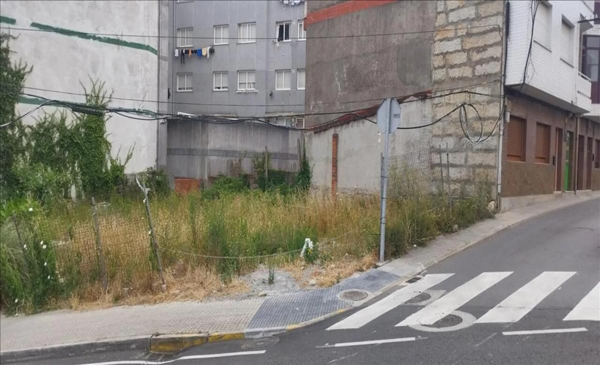 Terreno en venta en Ribeira, A Coruña photo 3