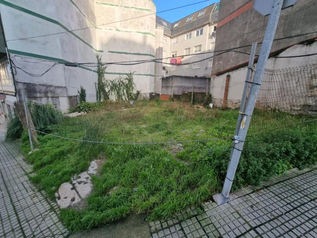 Terreno en venta en Ribeira, A Coruña photo 2