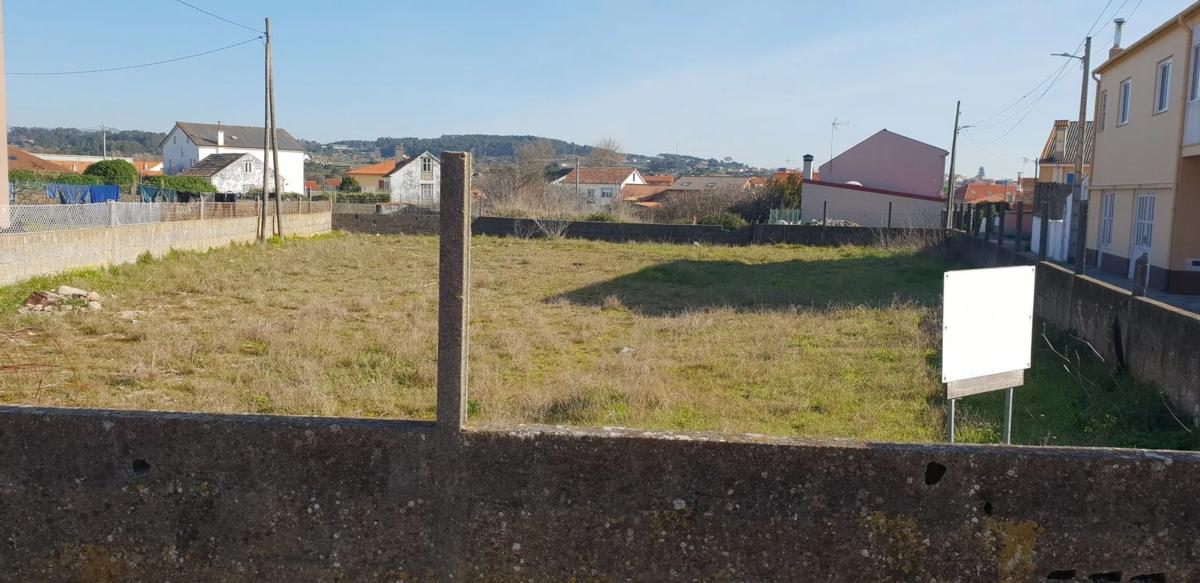 Terreno en venta en Ribeira, A Coruña photo 2