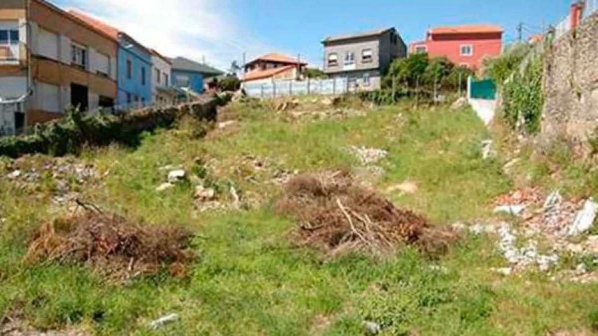 Terreno en venta en Boiro, A Coruña photo 1