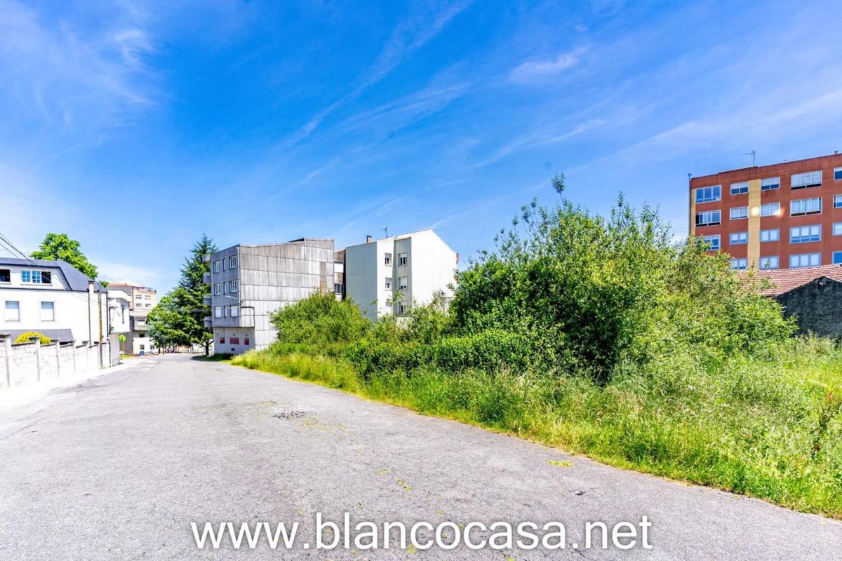 Terreno en venta en Carballo, A Coruña photo 1