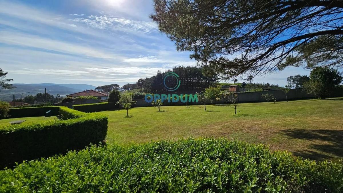 Terreno en venta en Carballo, A Coruña photo 2