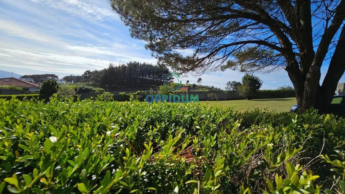 Terreno en venta en Carballo, A Coruña photo 3