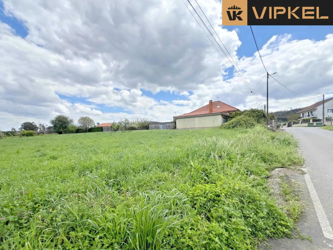 Terreno en venta en Laracha, A Coruña photo 5
