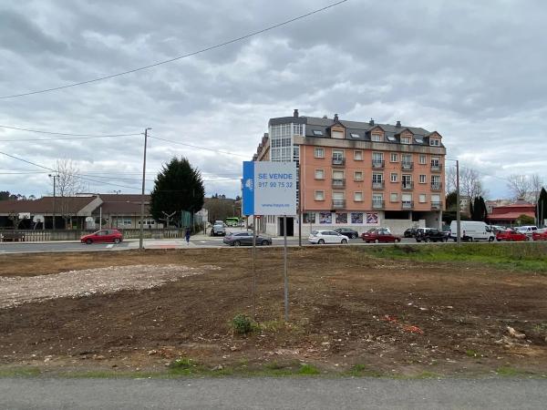 Terreno en calle Alfonso Daniel Rodríguez Castelao photo 1