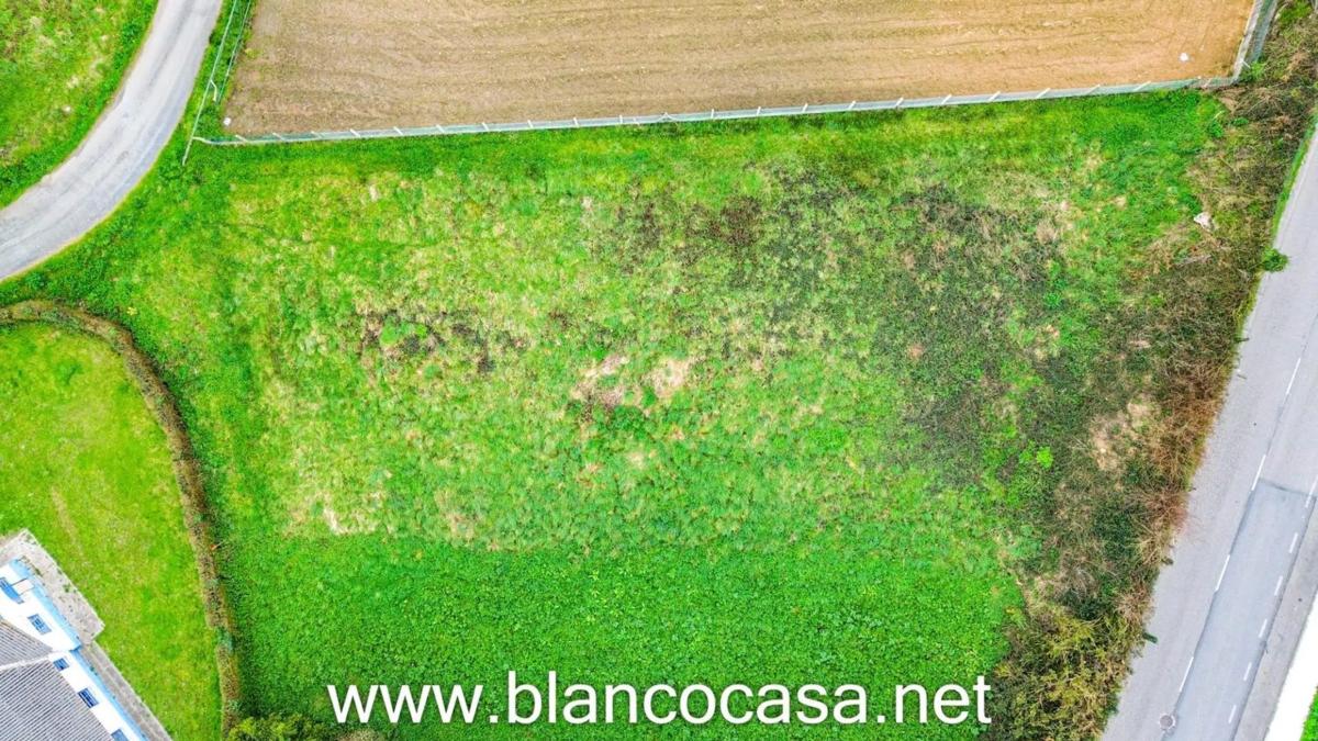 Terreno en venta en Carballo, A Coruña photo 4