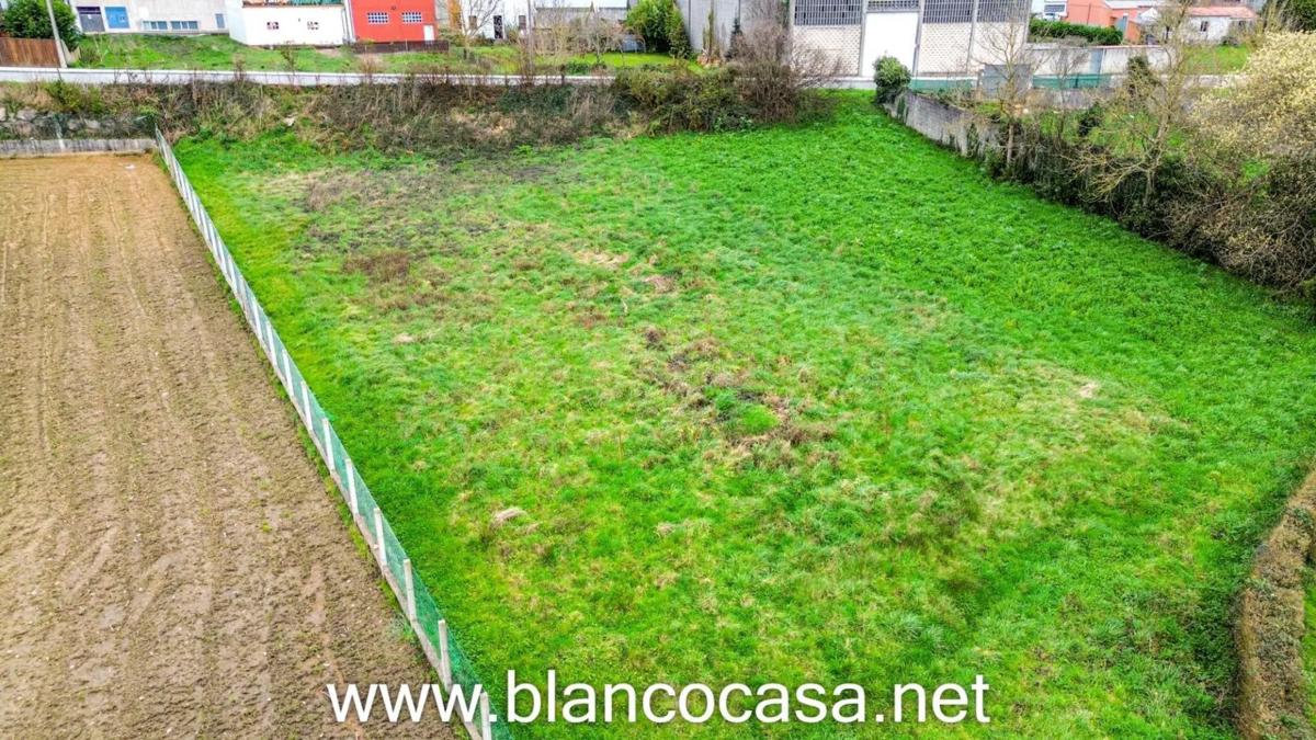 Terreno en venta en Carballo, A Coruña photo 5