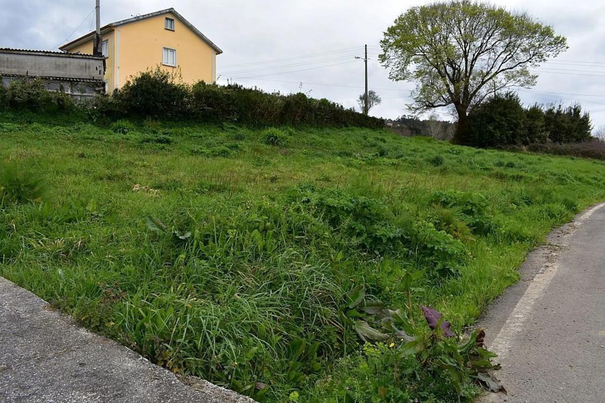 Terreno en venta en Laracha, A Coruña photo 3
