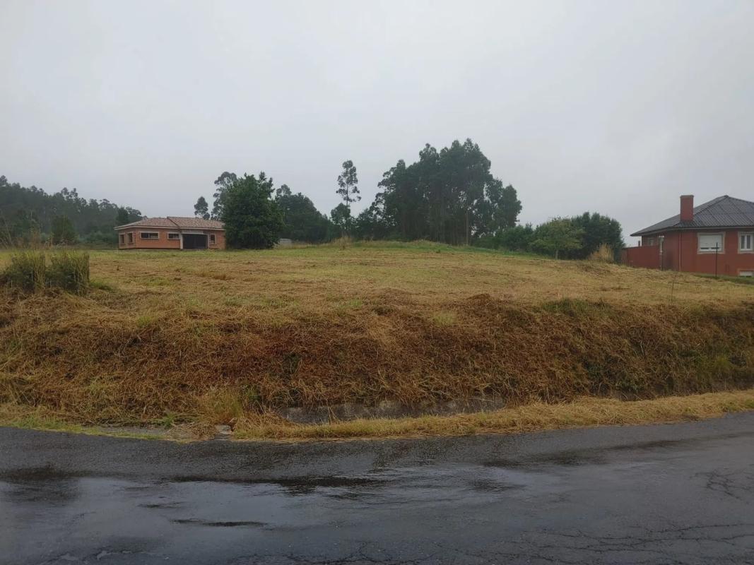 Terreno en venta en Laracha, A Coruña photo 2