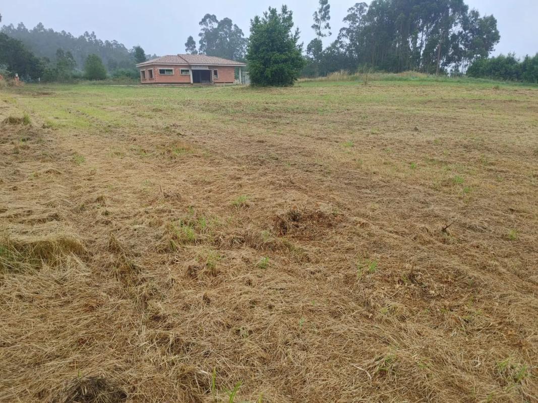 Terreno en venta en Laracha, A Coruña photo 4