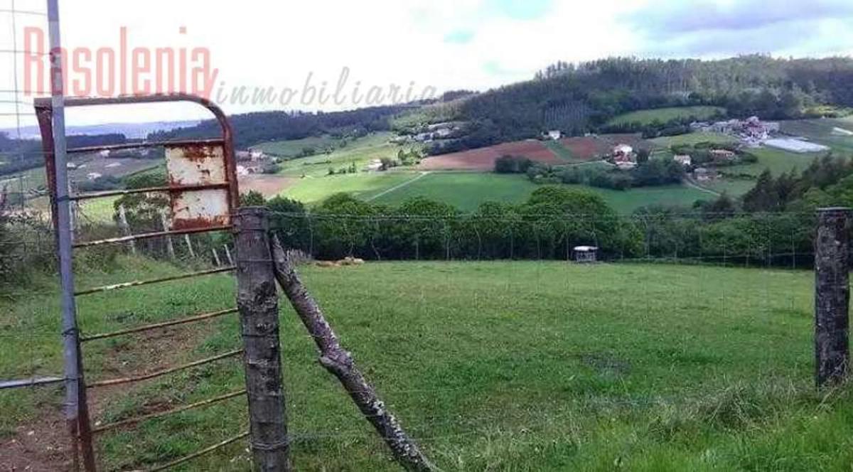Terreno en venta en Laracha, A Coruña photo 3