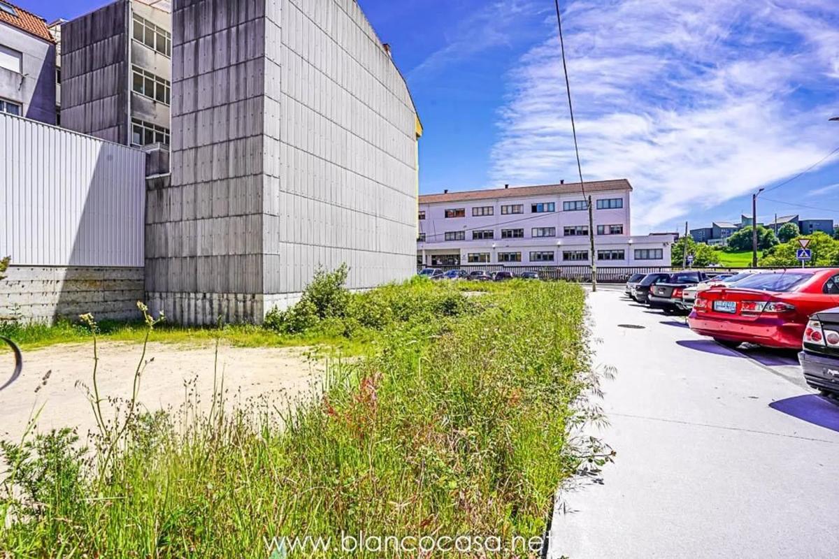 Terreno en venta en Carballo, A Coruña photo 5