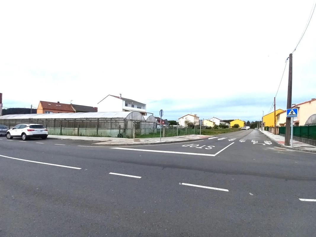Terreno en venta en Laracha, A Coruña photo 2