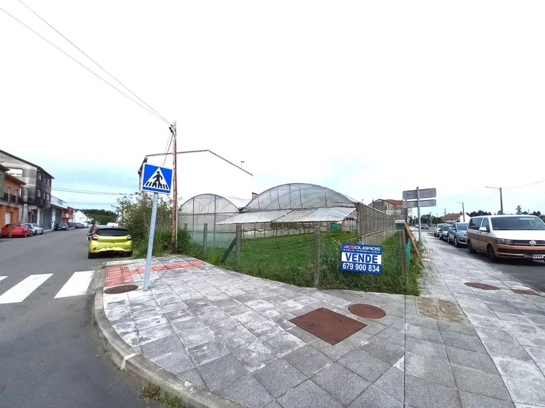 Terreno en venta en Laracha, A Coruña photo 3