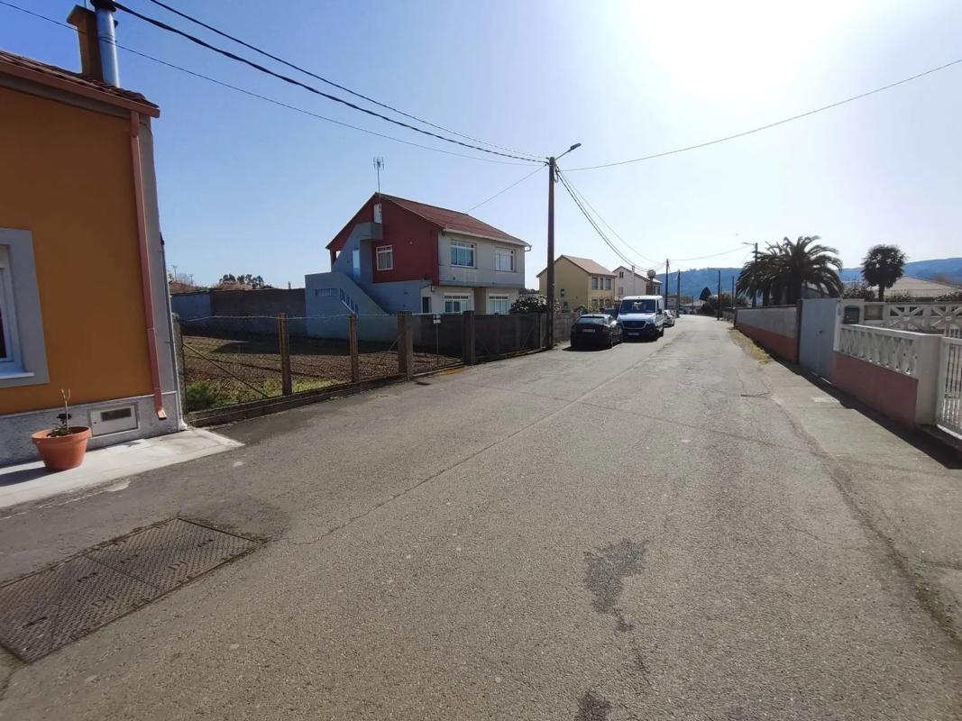 Terreno en venta en Laracha, A Coruña photo 3