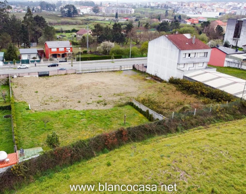 Terreno en venta en Carballo, A Coruña photo 2