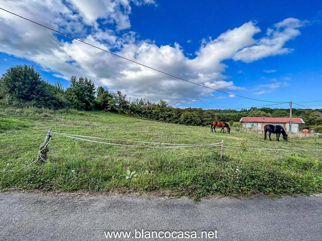 Участок земли на продажу в Ларача, Ла-Коруня photo 1