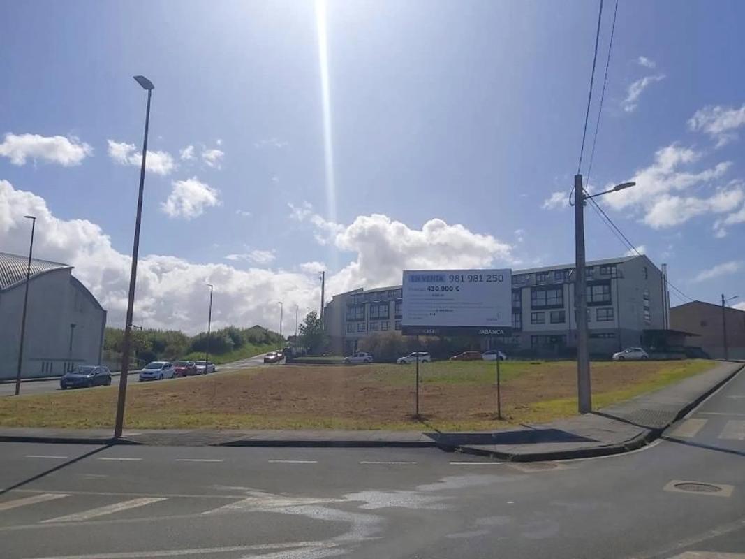 Terreno en venta en Carballo, A Coruña photo 3