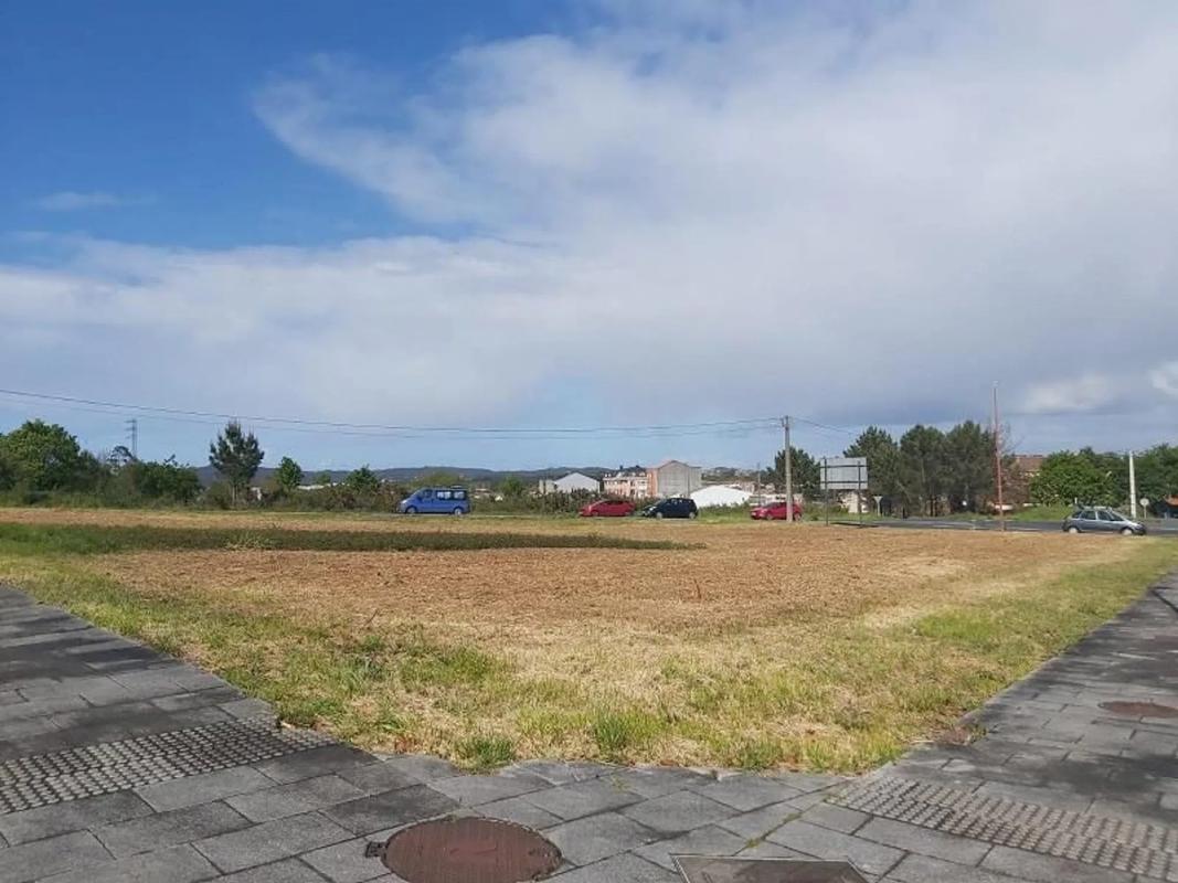 Terreno en venta en Carballo, A Coruña photo 5