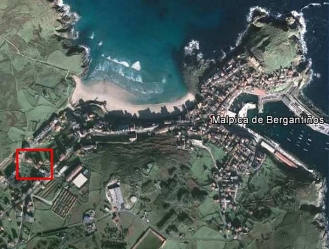 Terreno en venta en Malpica de Bergantiños, A Coruña photo 1