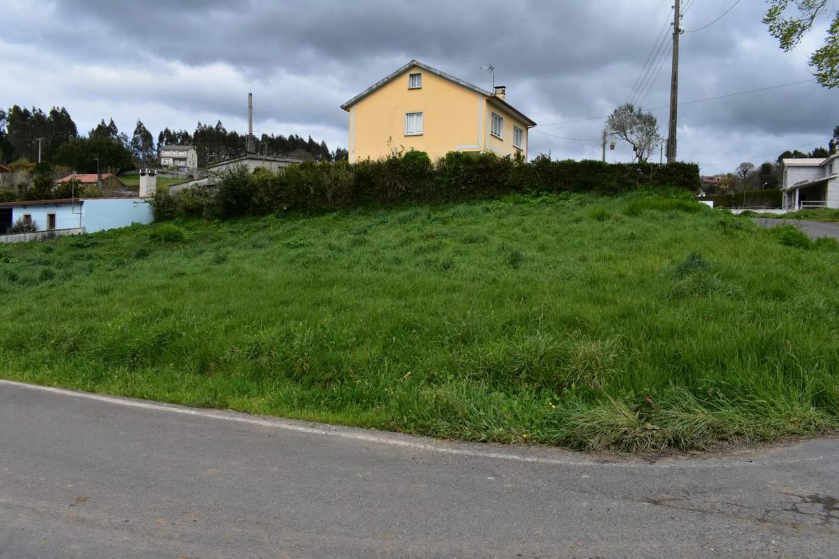 Terreno en venta en Laracha, A Coruña photo 3