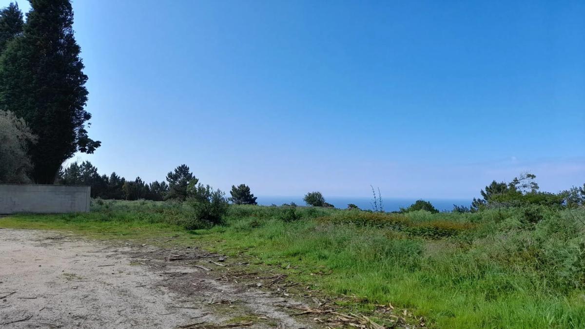 Terreno en venta en Laracha, A Coruña photo 3