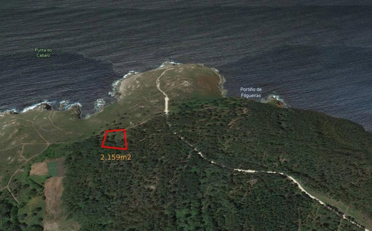 Terreno en venta en Cabana de Bergantiños, A Coruña photo 3