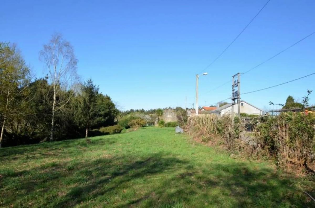 Terreno en venta en Laracha, A Coruña photo 3