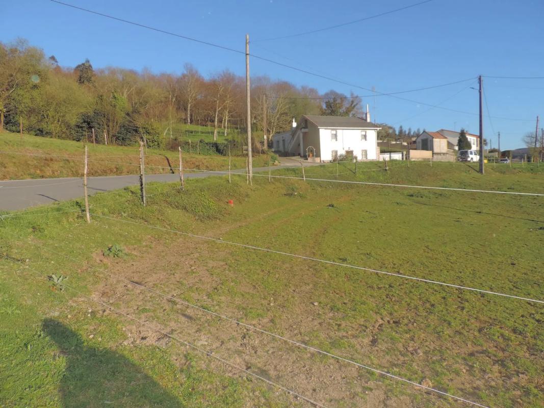 Terreno en venta en Laracha, A Coruña photo 3