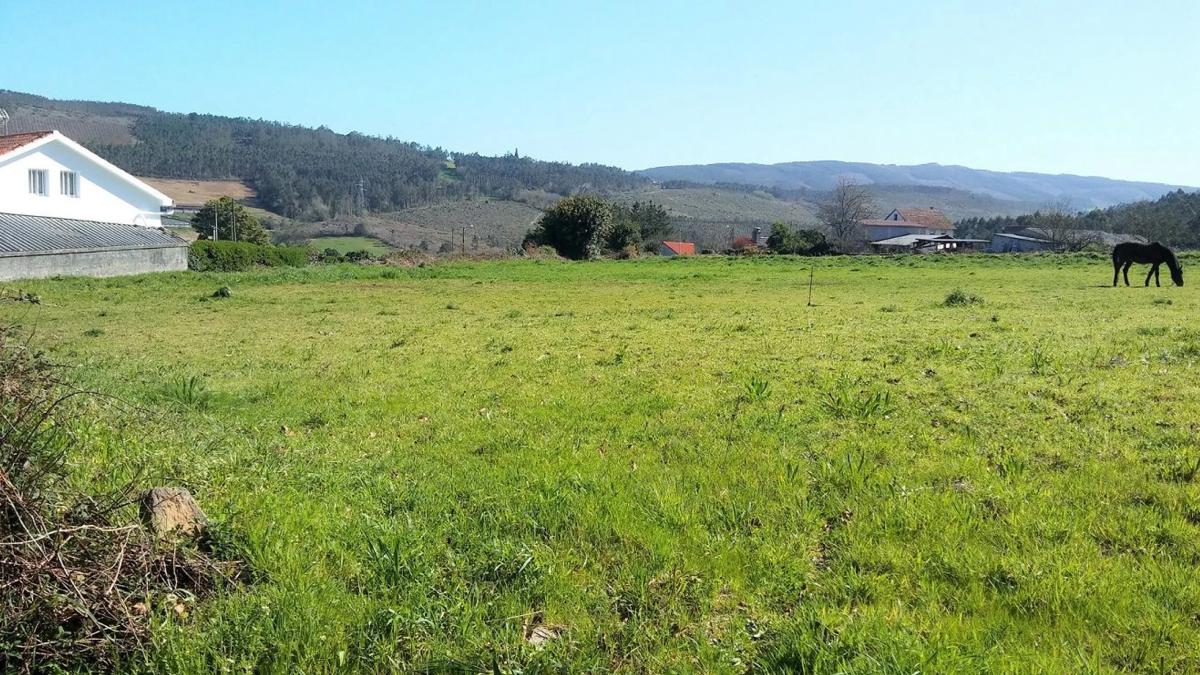 Terreno en venta en Coristanco, A Coruña photo 1