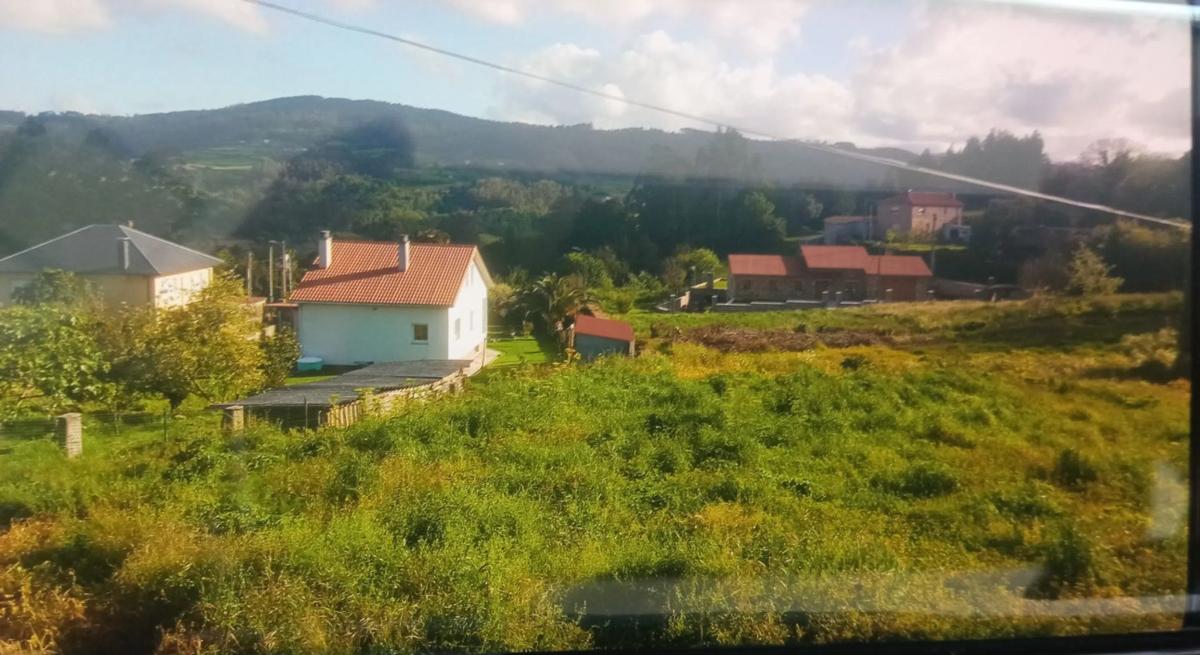 Land for sale in Laracha, A Coruña photo 2