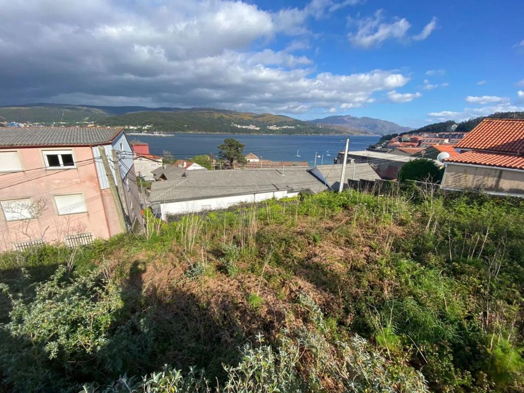 Terreno en venta en Corcubion, A Coruña photo 1