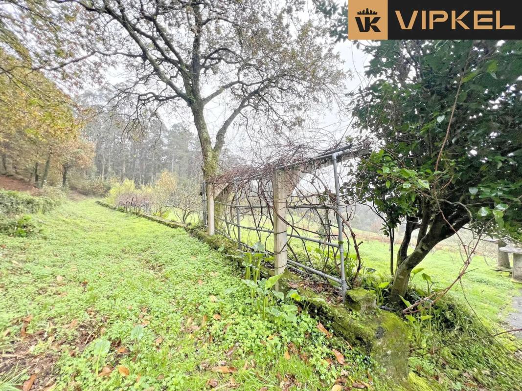 Terreno en venta en Corcubion, A Coruña photo 4