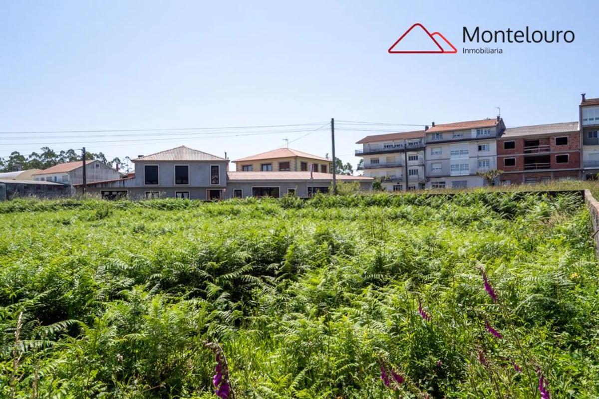 Terreno en venta en Mazaricos, A Coruña photo 4